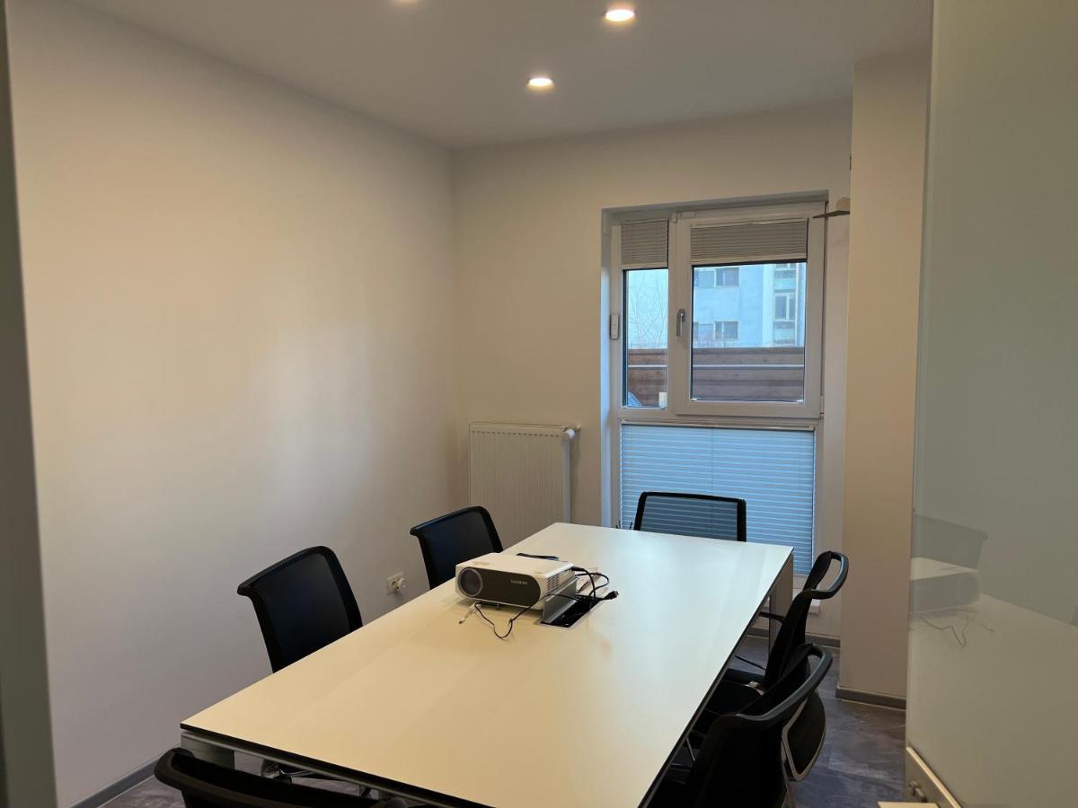 Luxury Westpark 2-Room Apartment Lakeview W5 Βουκουρέστι Εξωτερικό φωτογραφία