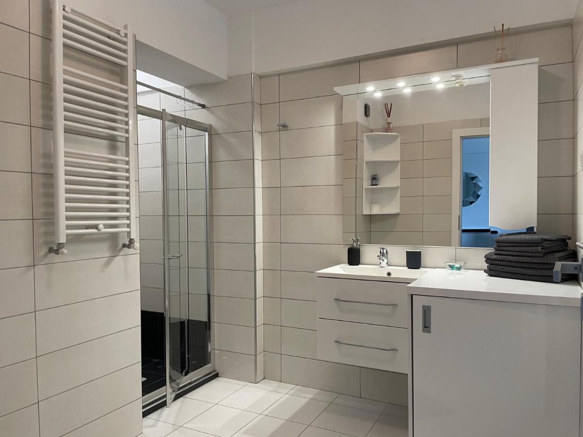Luxury Westpark 2-Room Apartment Lakeview W5 Βουκουρέστι Εξωτερικό φωτογραφία