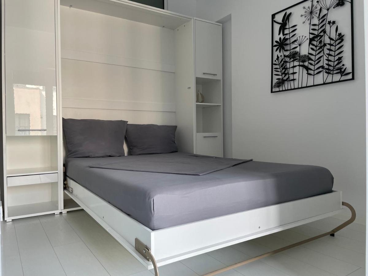 Luxury Westpark 2-Room Apartment Lakeview W5 Βουκουρέστι Εξωτερικό φωτογραφία