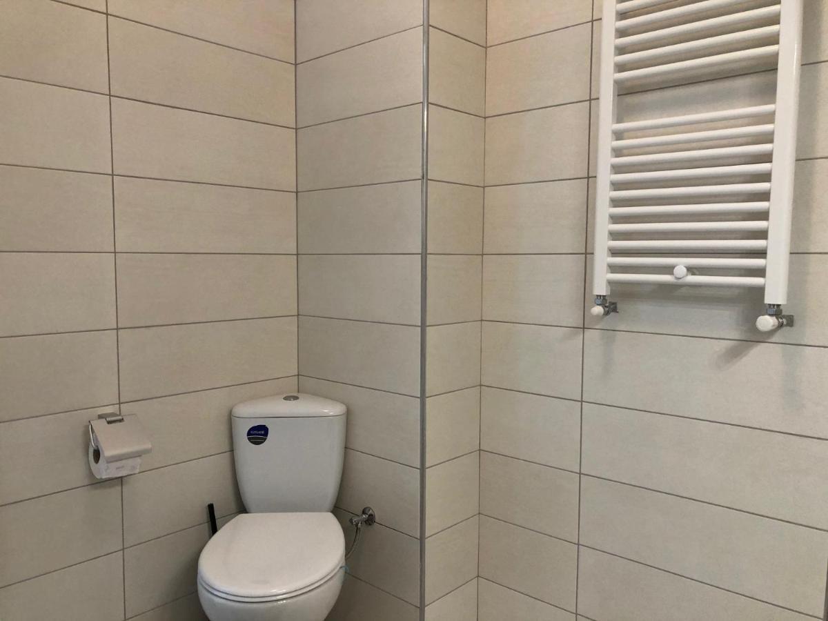 Luxury Westpark 2-Room Apartment Lakeview W5 Βουκουρέστι Εξωτερικό φωτογραφία
