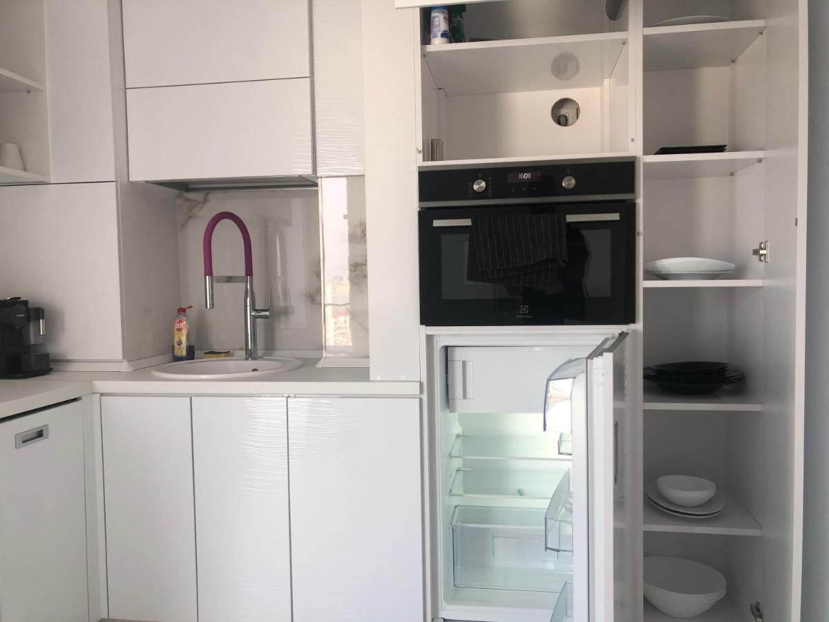 Luxury Westpark 2-Room Apartment Lakeview W5 Βουκουρέστι Εξωτερικό φωτογραφία
