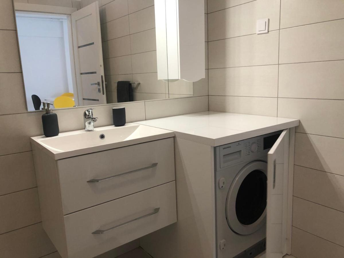 Luxury Westpark 2-Room Apartment Lakeview W5 Βουκουρέστι Εξωτερικό φωτογραφία